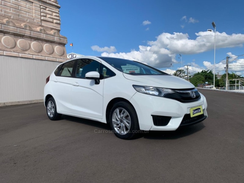 FIT 1.5 LX 16V FLEX 4P AUTOMÁTICO - 2015 - SANTA CRUZ DO SUL