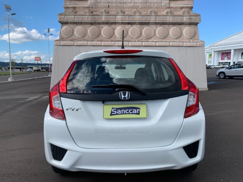 FIT 1.5 LX 16V FLEX 4P AUTOMÁTICO - 2015 - SANTA CRUZ DO SUL