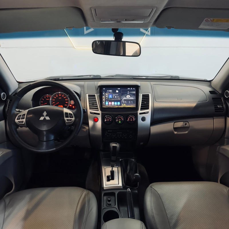 PAJERO DAKAR 3.2 HPE 4X4 7 LUGARES 16V TURBO INTERCOOLER DIESEL 4P AUTOMÁTICO - 2010 - CAXIAS DO SUL