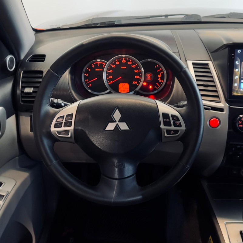 PAJERO DAKAR 3.2 HPE 4X4 7 LUGARES 16V TURBO INTERCOOLER DIESEL 4P AUTOMÁTICO - 2010 - CAXIAS DO SUL