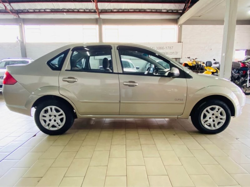 FIESTA 1.6 MPI SEDAN 8V FLEX 4P MANUAL - 2006 - CAXIAS DO SUL