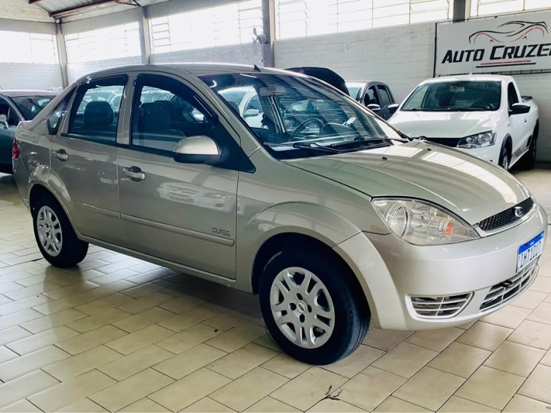 FIESTA 1.6 MPI SEDAN 8V FLEX 4P MANUAL - 2006 - CAXIAS DO SUL