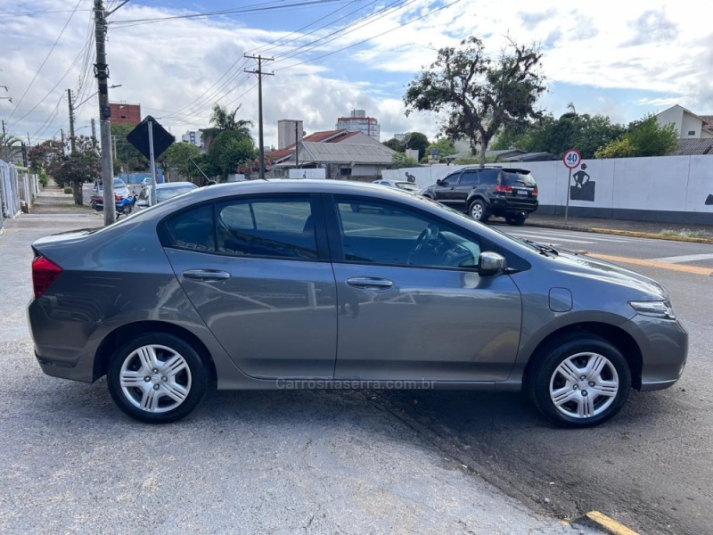 CITY 1.5 DX 16V FLEX 4P MANUAL - 2013 - VENâNCIO AIRES