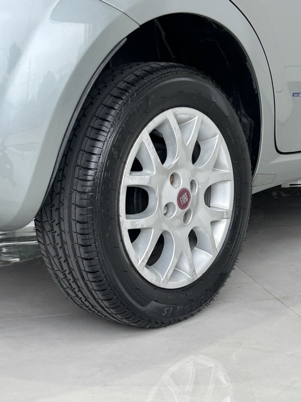 PUNTO 1.4 ELX 8V FLEX 4P MANUAL - 2010 - CAXIAS DO SUL