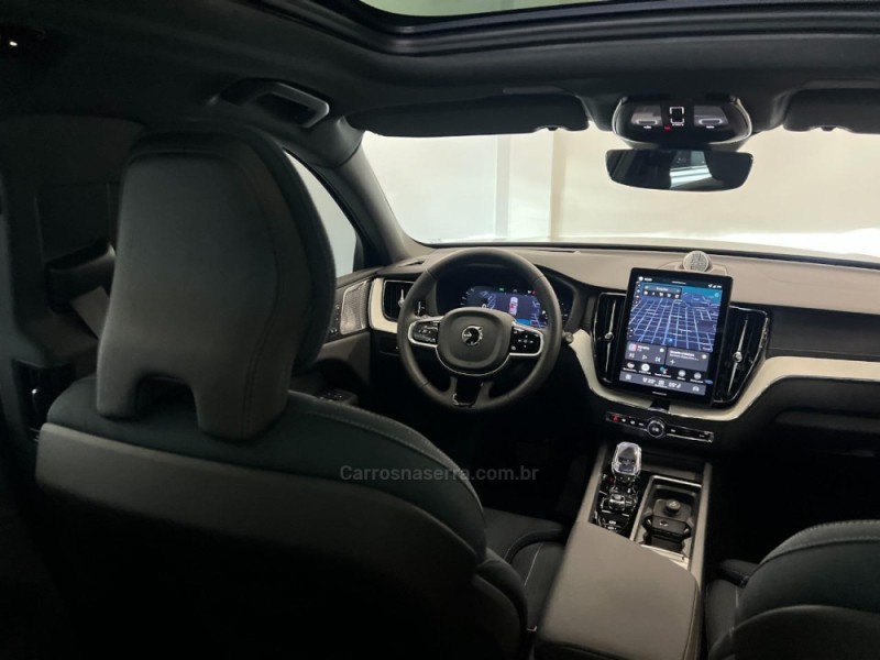 XC60 2.0 T8 ULTRA DARK AWD HÍBRIDO 4P AUTOMÁTICO - 2026 - FLORES DA CUNHA
