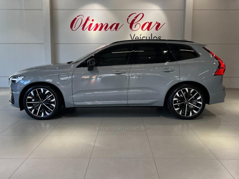 XC60 2.0 T8 ULTRA DARK AWD HÍBRIDO 4P AUTOMÁTICO - 2026 - FLORES DA CUNHA