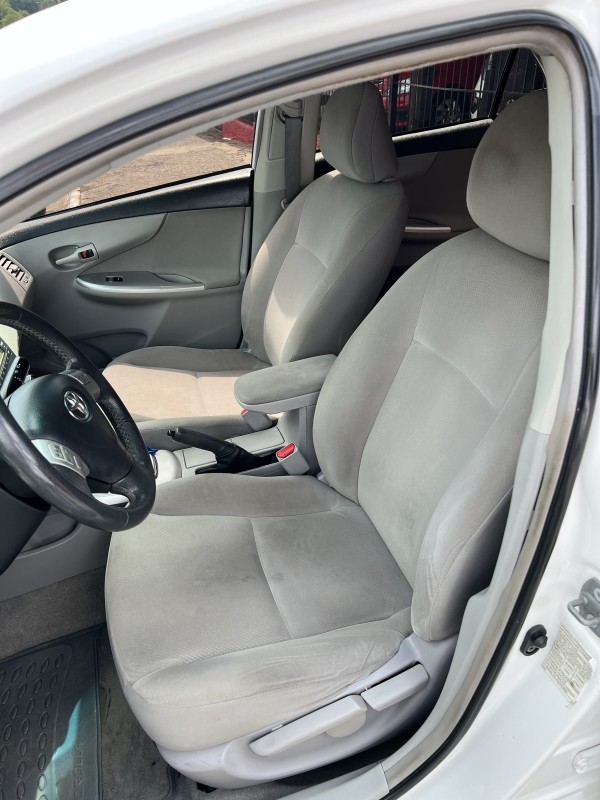 COROLLA 1.8 GLI 16V FLEX 4P AUTOMÁTICO - 2014 - CAXIAS DO SUL