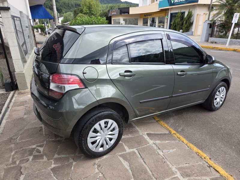 AGILE 1.4 MPFI LT 8V FLEX 4P MANUAL - 2011 - PICADA CAFé