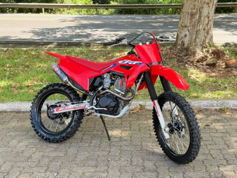 crf 230f  2017 dois irmaos