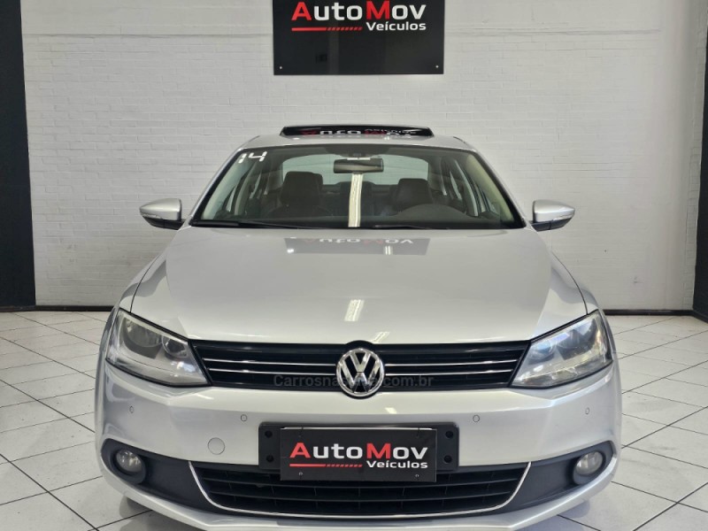JETTA 2.0 TSI HIGHLINE 211CV GASOLINA 4P DSG - 2014 - CAXIAS DO SUL