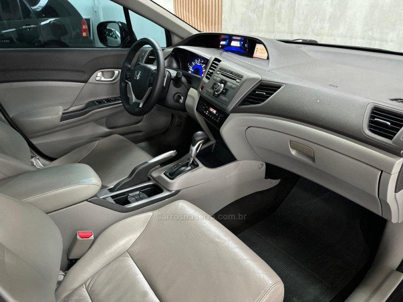 CIVIC 2.0 LXR 16V FLEX 4P AUTOMÁTICO - 2014 - NOVO HAMBURGO