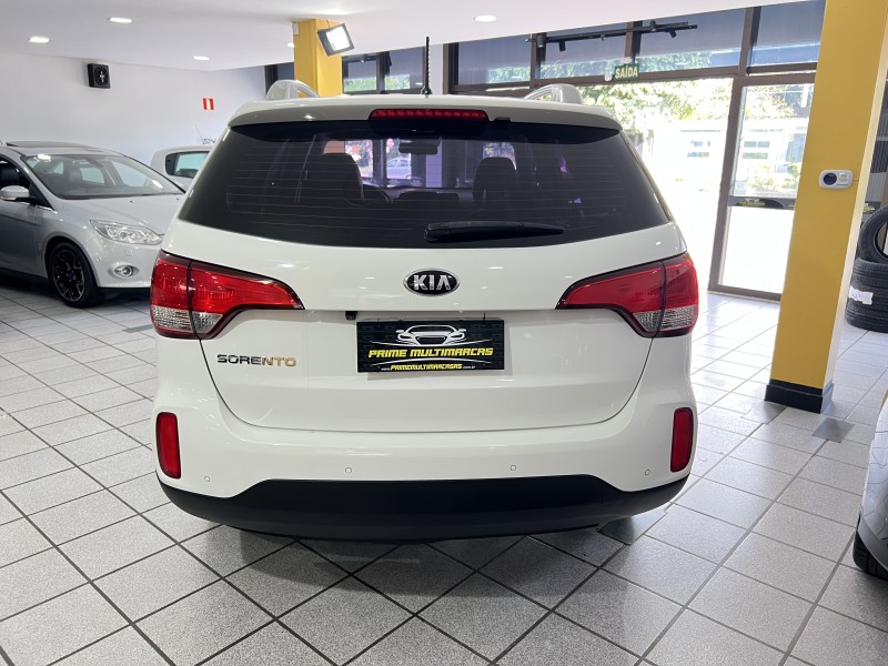SORENTO 2.4 EX 4X2 16V GASOLINA 4P AUTOMÁTICO - 2015 - CAXIAS DO SUL
