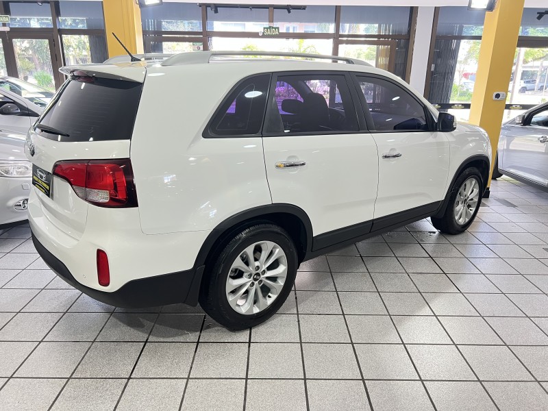 SORENTO 2.4 EX 4X2 16V GASOLINA 4P AUTOMÁTICO - 2015 - CAXIAS DO SUL