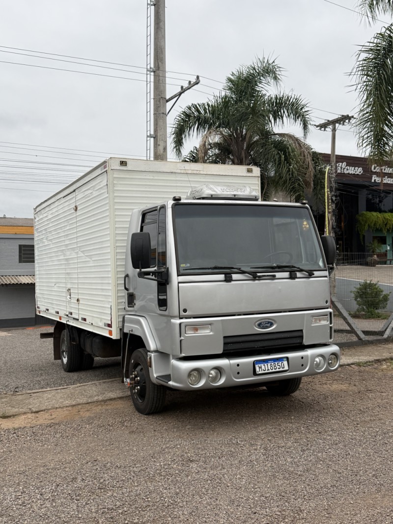 CARGO 815 E TURBO - 2010 - ARROIO DO MEIO