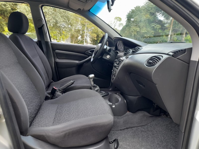 FOCUS 2.0 GLX SEDAN 16V FLEX 4P MANUAL - 2008 - FARROUPILHA