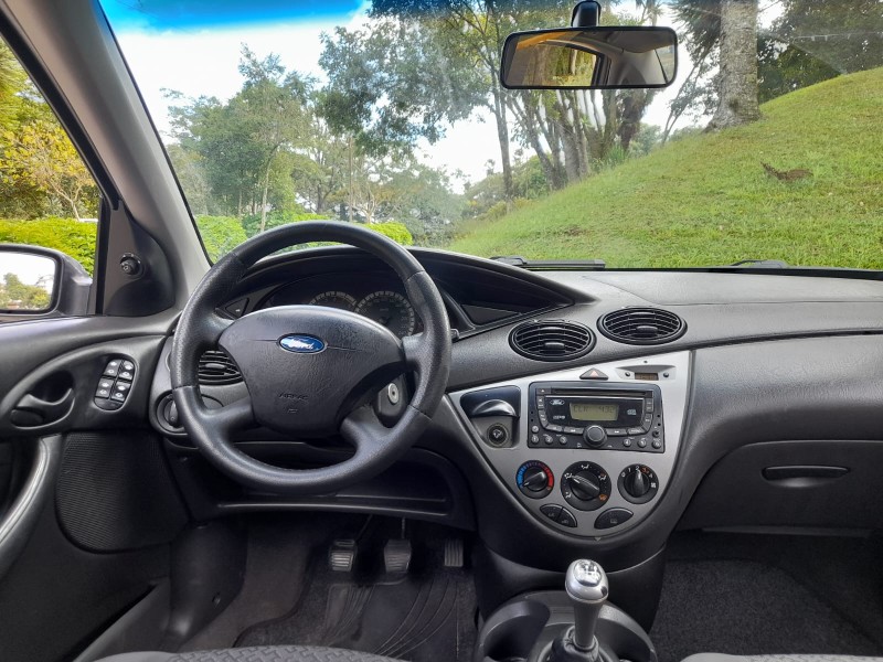 FOCUS 2.0 GLX SEDAN 16V FLEX 4P MANUAL - 2008 - FARROUPILHA