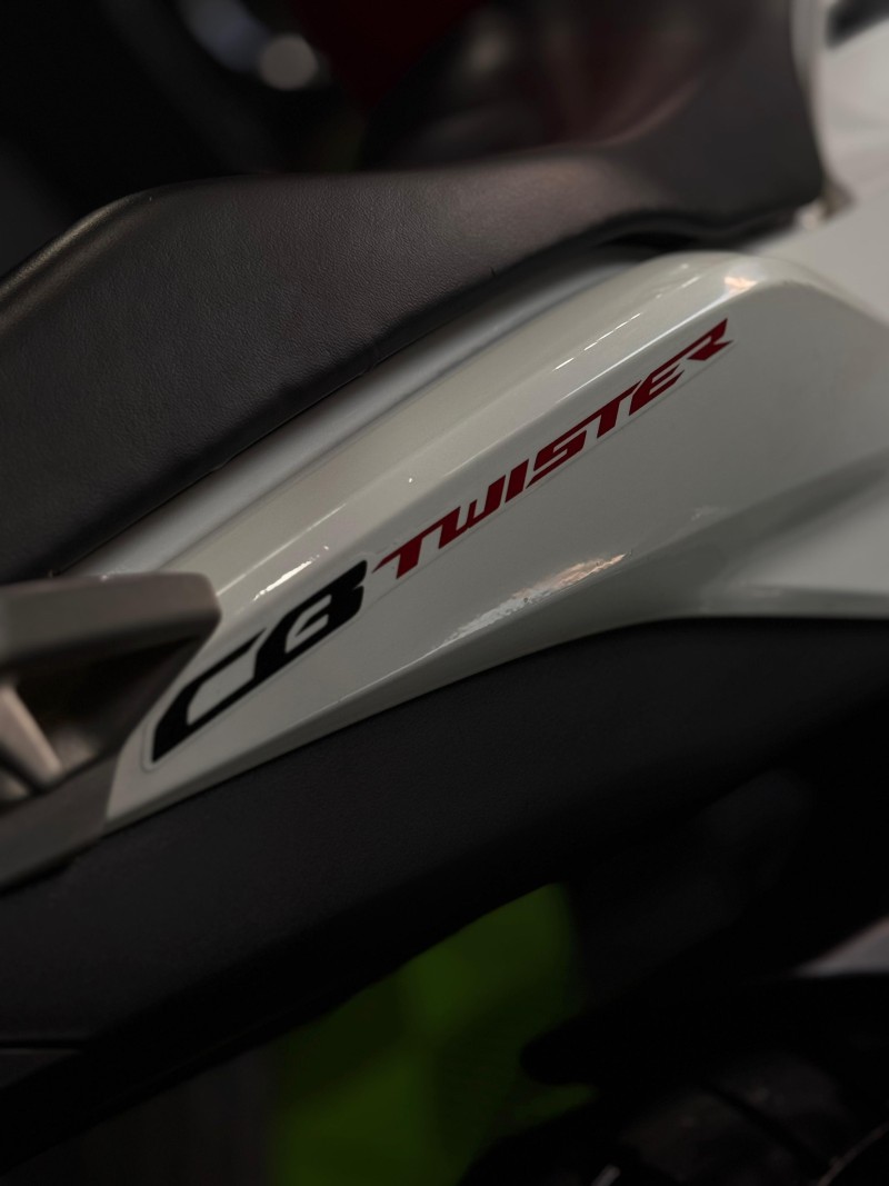 CB 250F TWISTER  - 2022 - FELIZ