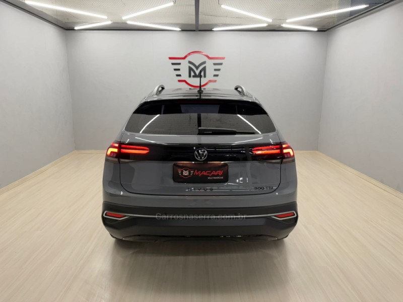 NIVUS 1.0 200 TSI HIGHLINE LAUNCHING EDITION TOTAL FLEX 4P AUTOMÁTICO - 2023 - CAXIAS DO SUL