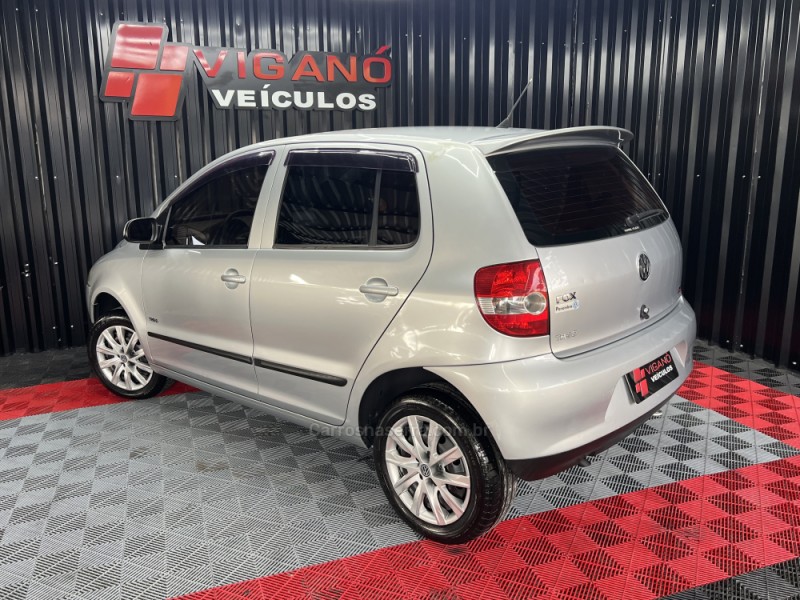 FOX 1.0 MI 8V FLEX 4P MANUAL - 2010 - CAXIAS DO SUL