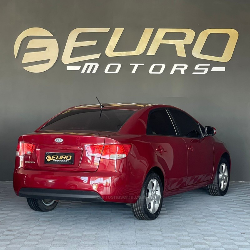 CERATO 1.6 EX SEDAN 16V GASOLINA 4P MANUAL - 2010 - PORTãO