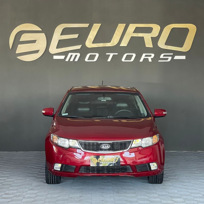 CERATO 1.6 EX SEDAN 16V GASOLINA 4P MANUAL - 2010 - PORTãO