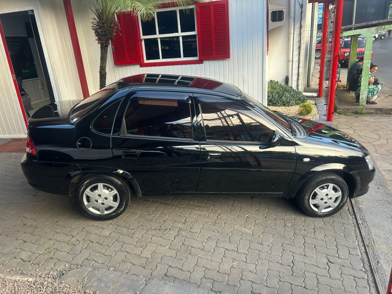 CORSA 1.0 MPFI CLASSIC 8V GASOLINA 4P MANUAL - 2013 - TRêS COROAS