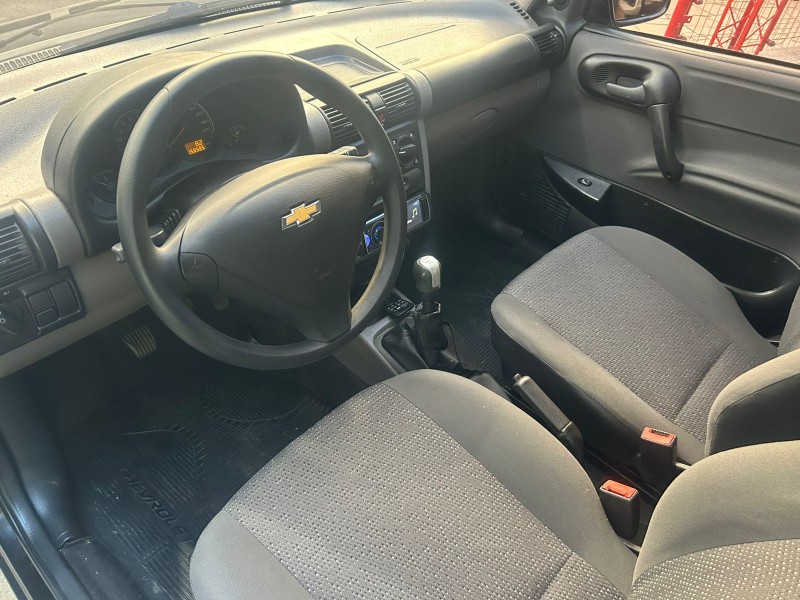 CORSA 1.0 MPFI CLASSIC 8V GASOLINA 4P MANUAL - 2013 - TRêS COROAS