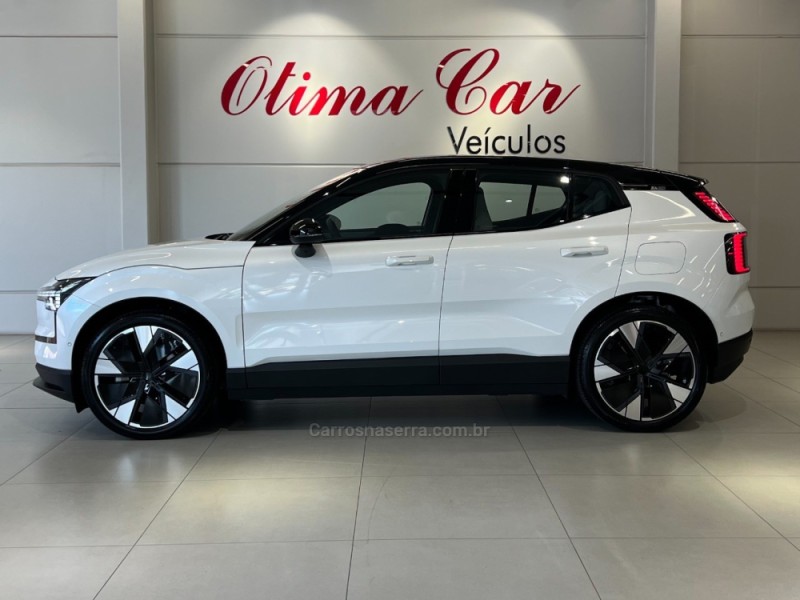 EX30 ULTRA EXTENDED RANGE - 2025 - FLORES DA CUNHA