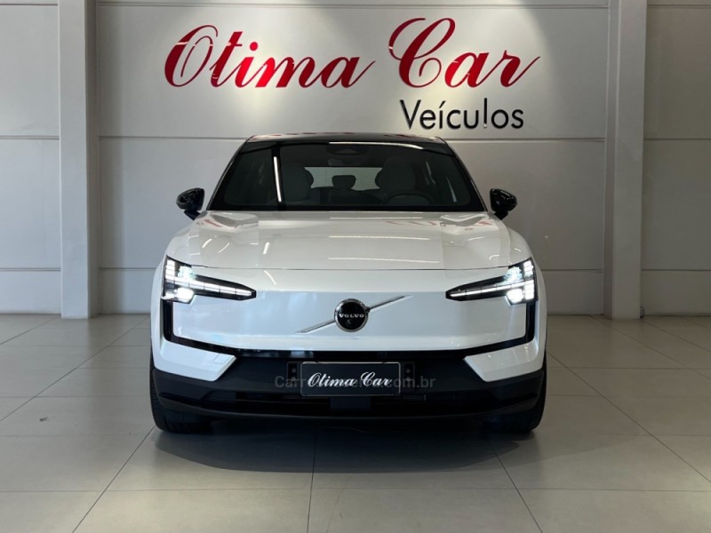 EX30 ULTRA EXTENDED RANGE - 2025 - FLORES DA CUNHA