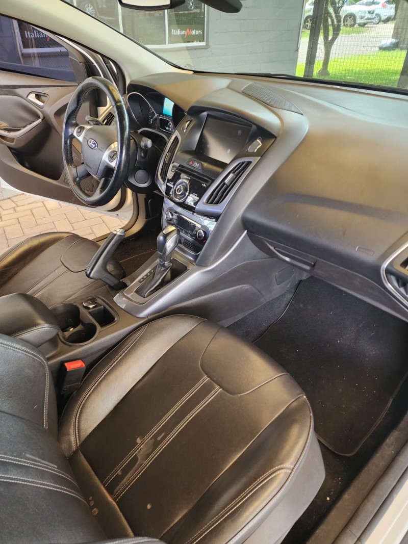 FOCUS 2.0 TITANIUM SEDAN 16V FLEX 4P AUTOMÁTICO - 2015 - CAXIAS DO SUL