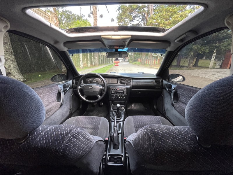 VECTRA 2.2 MPFI CD 16V GASOLINA 4P MANUAL - 1998 - CAXIAS DO SUL