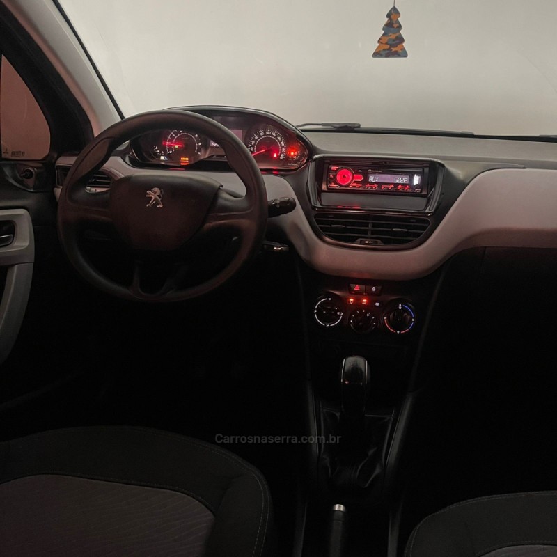 208 1.5 ACTIVE 8V FLEX 4P MANUAL - 2014 - PORTãO