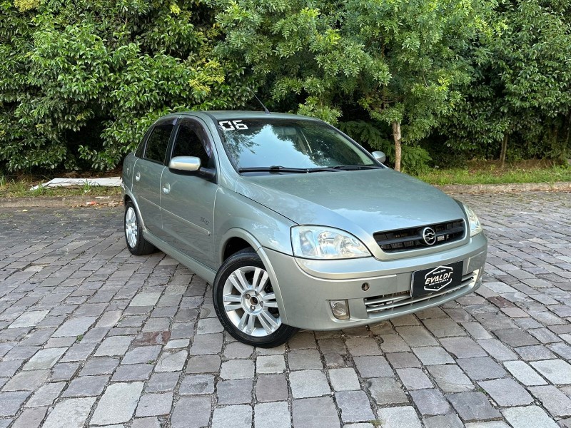 CORSA 1.0 MPFI MAXX SEDAN 8V FLEX 4P MANUAL - 2006 - CAXIAS DO SUL