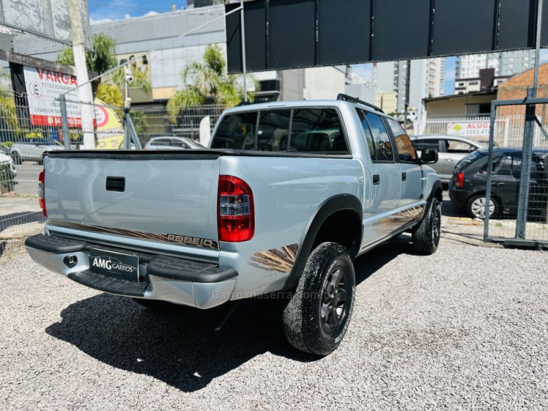 S10 2.8 RODEIO 4X4 CD 12V TURBO ELECTRONIC INTERCOOLER DIESEL 4P MANUAL - 2006 - CAXIAS DO SUL