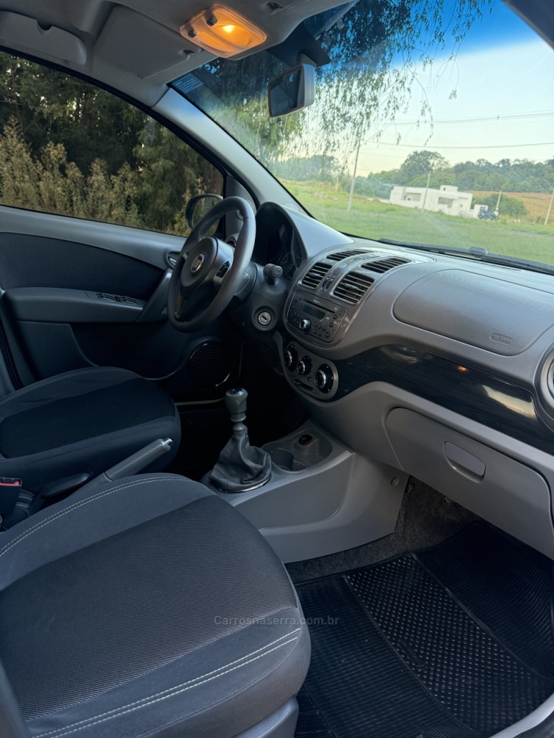 GRAND SIENA 1.6 MPI ESSENCE 16V FLEX 4P MANUAL - 2015 - ARROIO DO MEIO