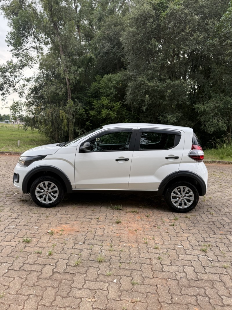 MOBI 1.0 8V EVO FLEX LIKE. MANUAL - 2022 - ARROIO DO MEIO