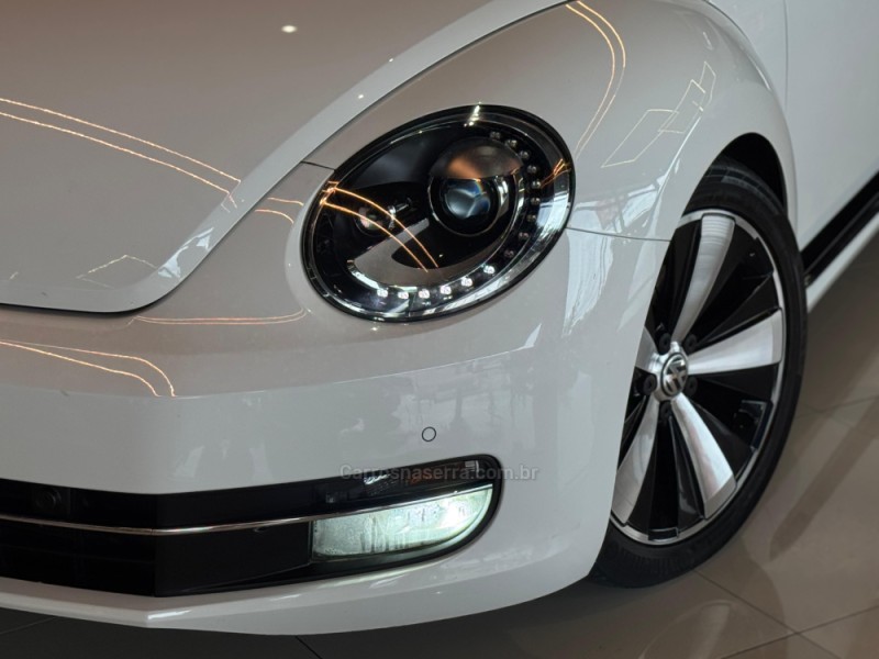 FUSCA 2.0 TSI 16V R-LINE GASOLINA 2P AUTOMÁTICO - 2014 - DOIS IRMãOS