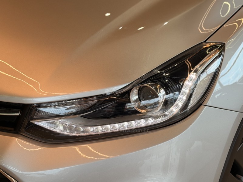 TRACKER 1.4 16V TURBO FLEX PREMIER AUTOMÁTICO - 2019 - DOIS IRMãOS