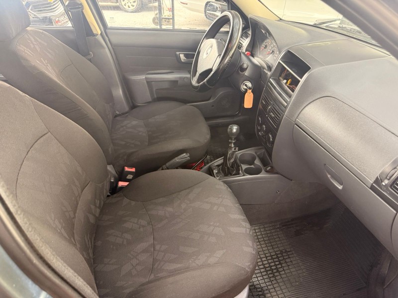 SIENA 1.0 MPI EL 8V FLEX 4P MANUAL - 2010 - CANELA