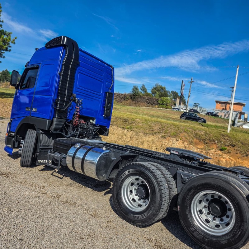 FH-12 380 GLOBETROTTER 6X2 - 2000 - GARIBALDI