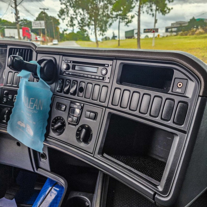 R-440 A 6X2 - 2014 - GARIBALDI