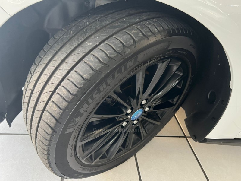 FOCUS 2.0 TITANIUM SEDAN 16V FLEX 4P AUTOMÁTICO - 2016 - CAXIAS DO SUL