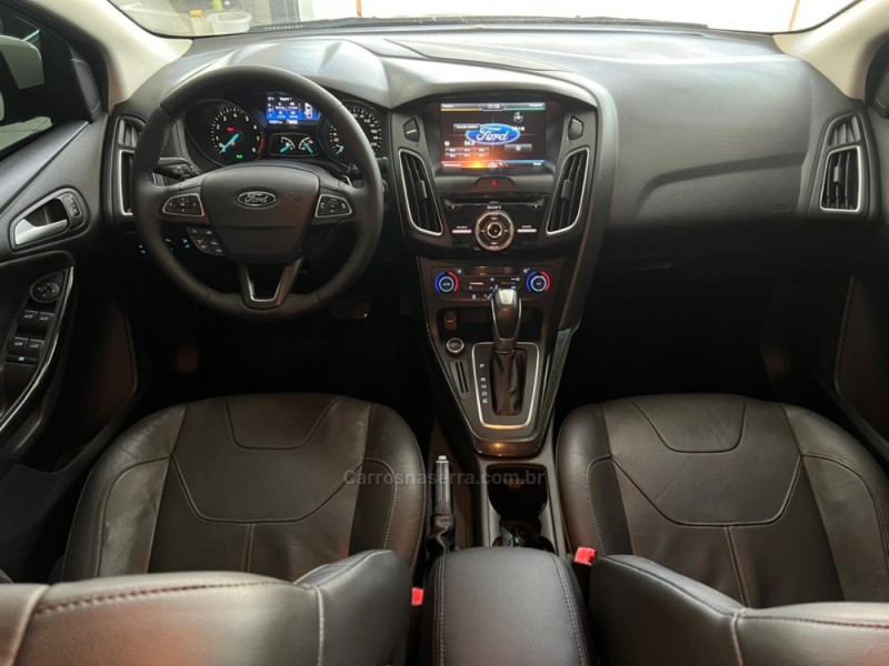 FOCUS 2.0 TITANIUM SEDAN 16V FLEX 4P AUTOMÁTICO - 2016 - CAXIAS DO SUL