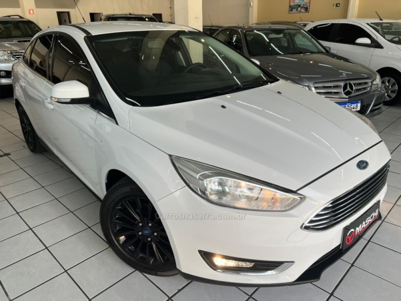 FOCUS 2.0 TITANIUM SEDAN 16V FLEX 4P AUTOMÁTICO - 2016 - CAXIAS DO SUL