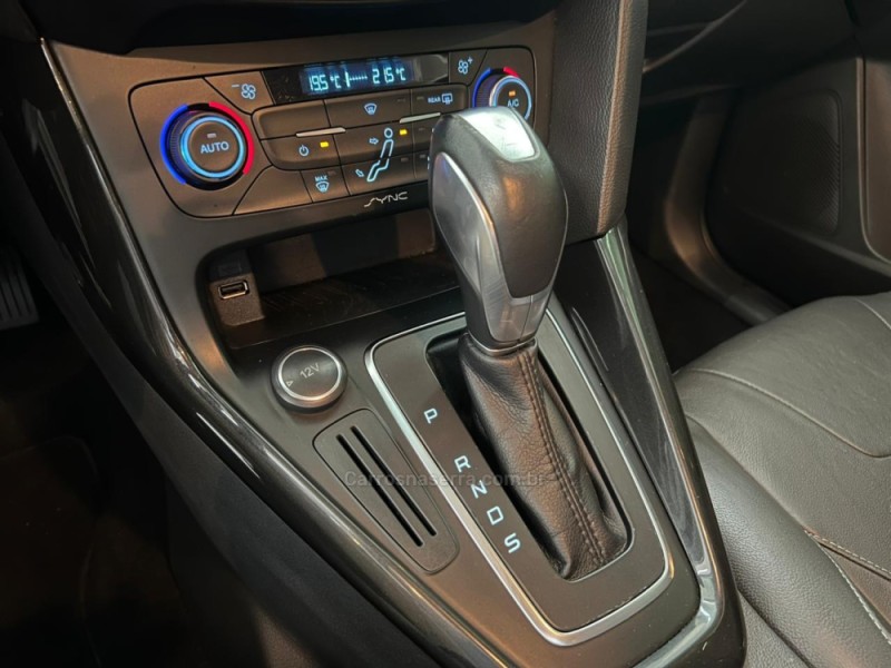 FOCUS 2.0 TITANIUM SEDAN 16V FLEX 4P AUTOMÁTICO - 2016 - CAXIAS DO SUL