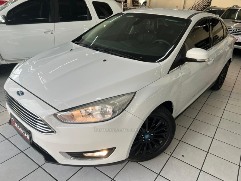 focus 2.0 titanium sedan 16v flex 4p automatico 2016 caxias do sul
