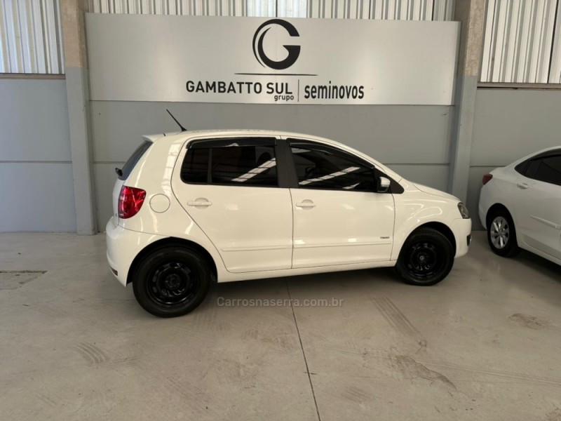 FOX 1.6 MSI TRENDLINE 8V FLEX 4P MANUAL - 2013 - BENTO GONçALVES