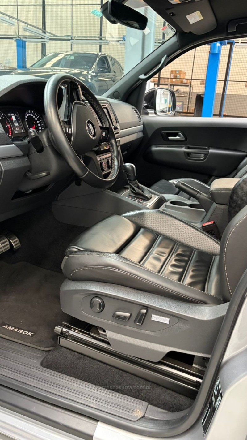AMAROK 3.0 V6 EXTREME CD DIESEL 4X4 AT 4P AUTOMÁTICO - 2024 - CAXIAS DO SUL