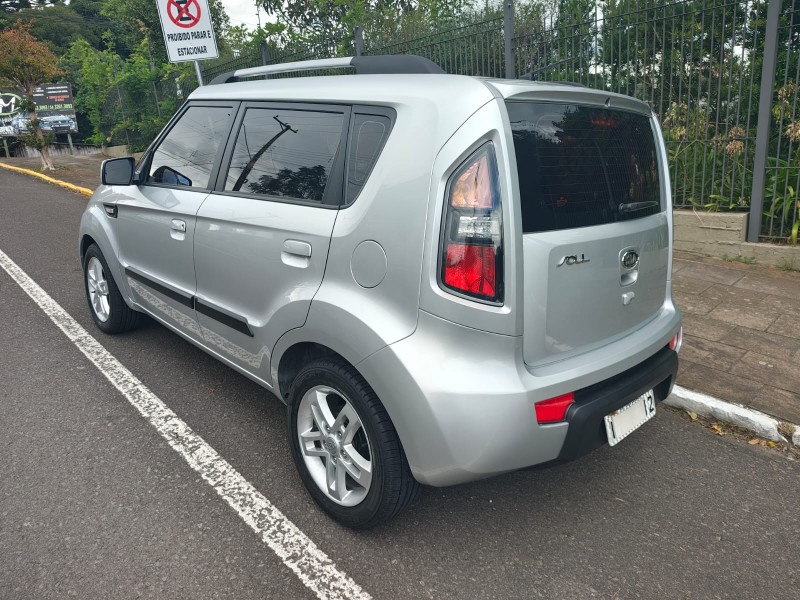 SOUL 1.6 EX 16V GASOLINA 4P AUTOMÁTICO - 2010 - FARROUPILHA