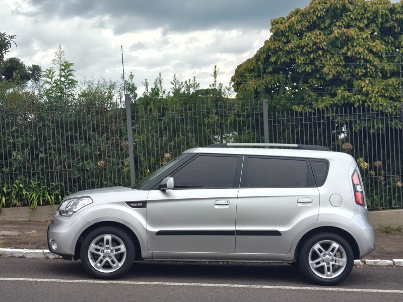 SOUL 1.6 EX 16V GASOLINA 4P AUTOMÁTICO - 2010 - FARROUPILHA